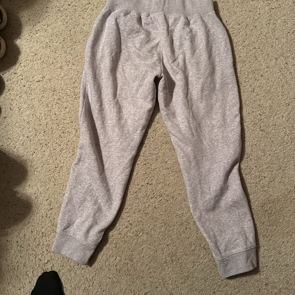 Heather purple kids joggers. Size medium. Great sweat pants child just out grew. - Picture 3 of 4